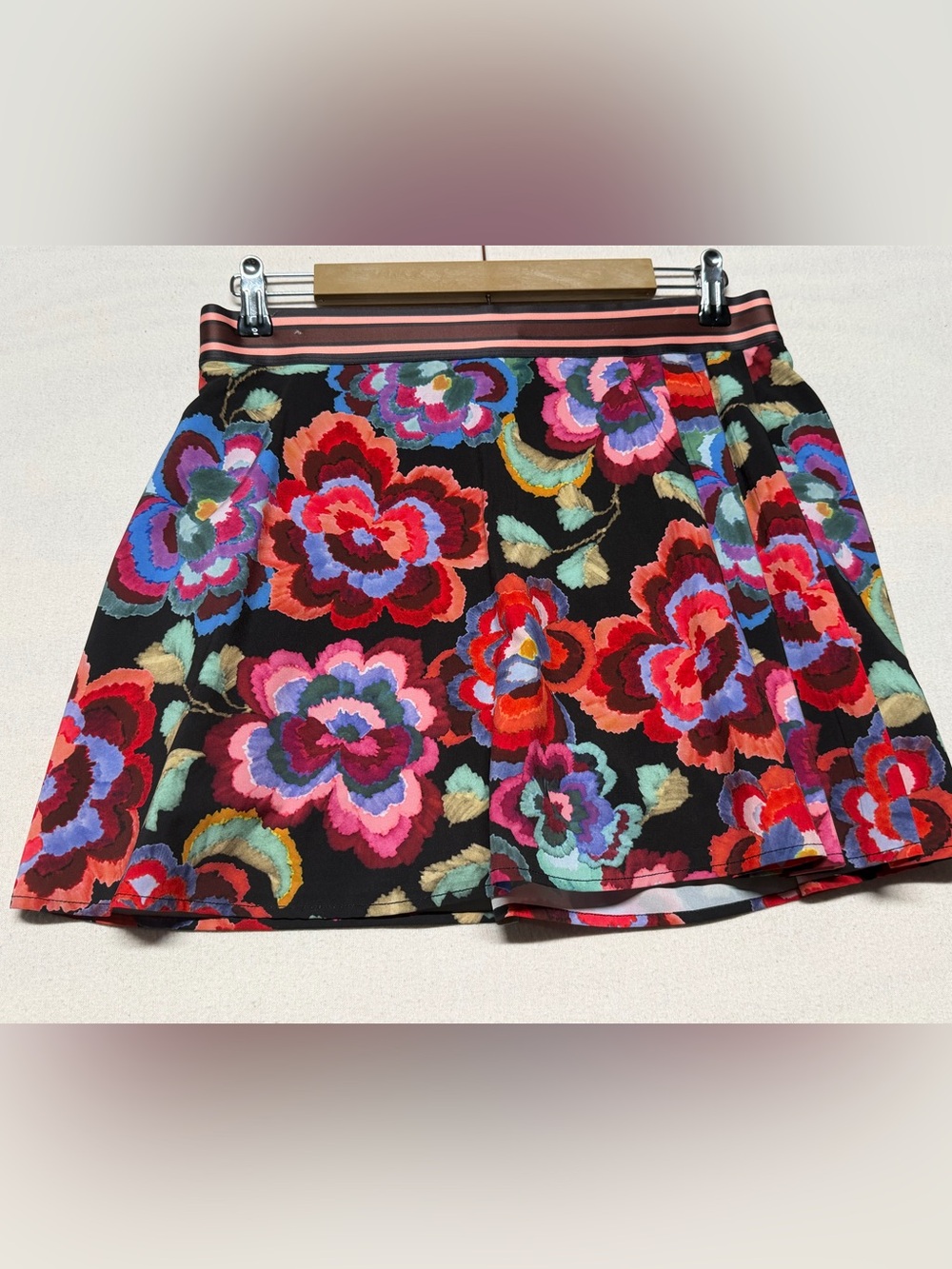 Johnny Was Bee Active Black Floral Mini Skirt Multicolor Waistband Tennis Skort